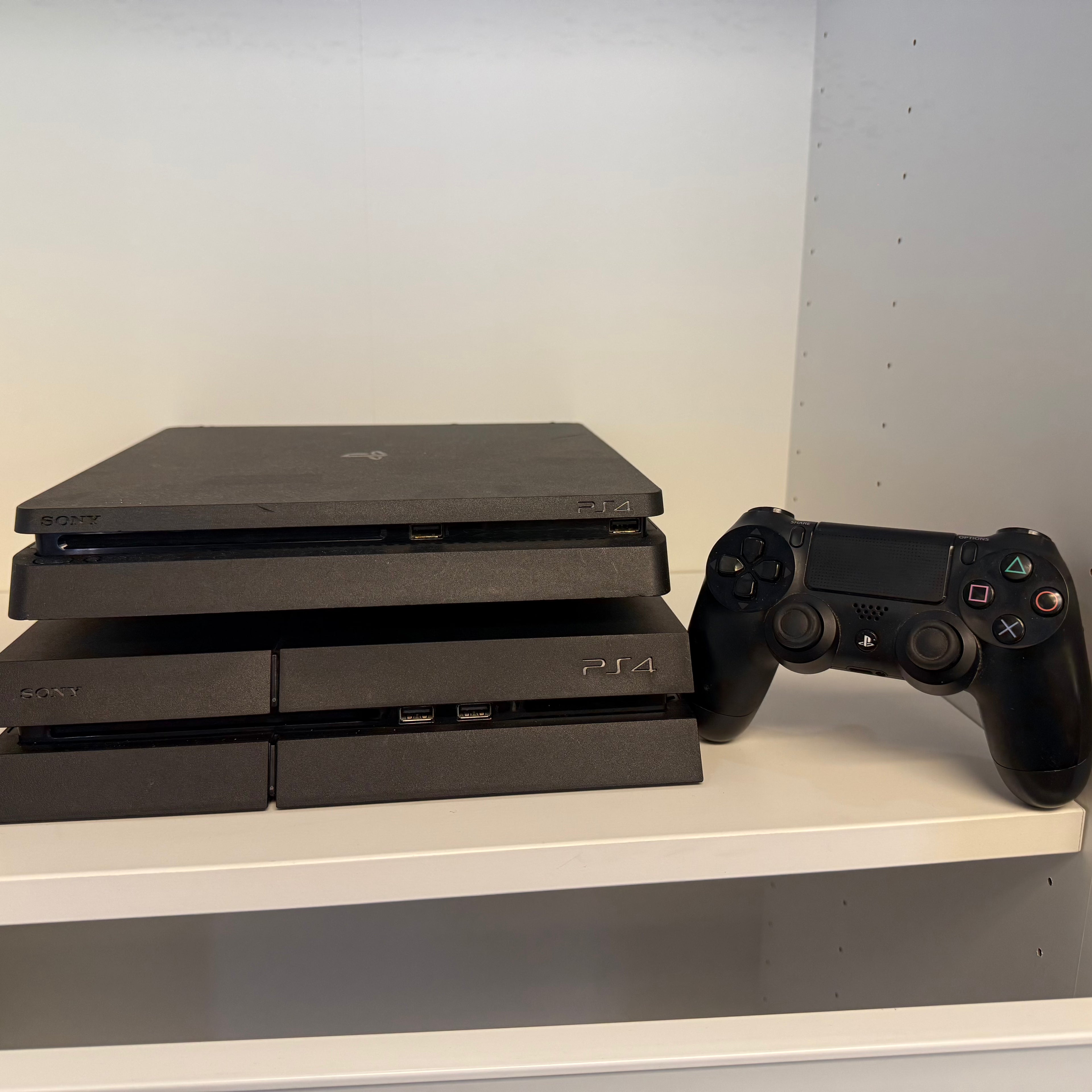 Playstation 4 Consoles