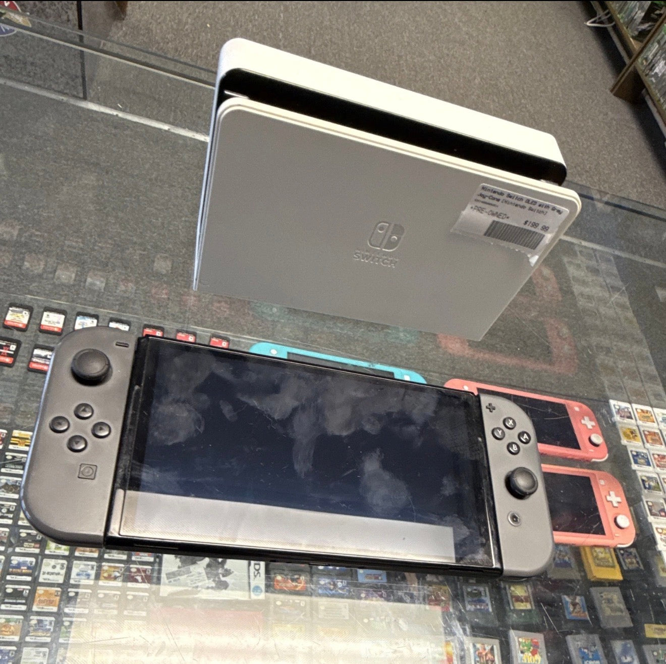 Nintendo Switch OLED with Gray Joy-Cons - Nintendo Switch